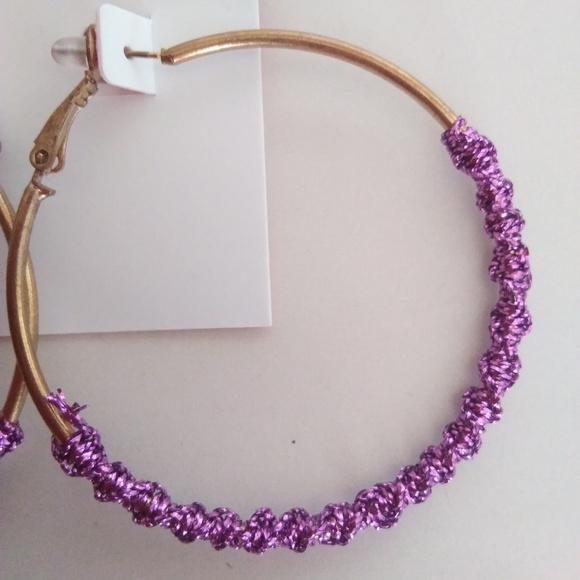 Betsey Johnson New Magenta Hoop Earrings - Picture 2 of 3